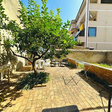 Gemelli House - City Center Tropea Esterno foto