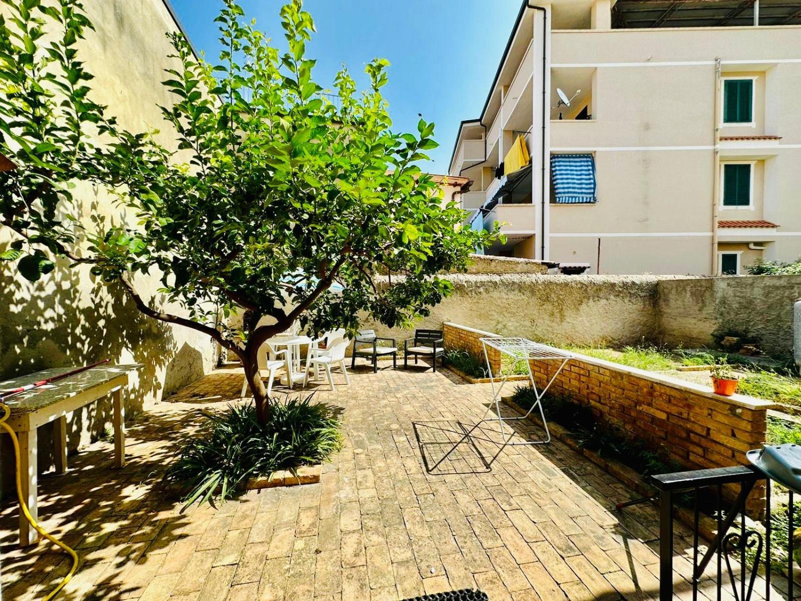 Gemelli House - City Center Tropea Esterno foto